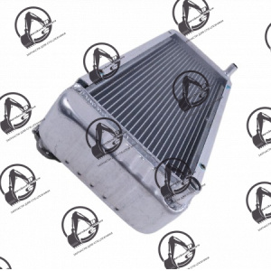 Радиатор BOBCAT 7009566