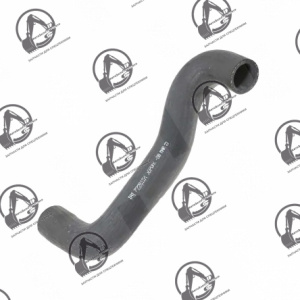 Патрубок радиатора водяного верхний BOBCAT 7226154